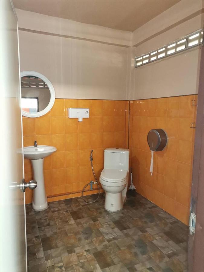 Milano Home Guesthouse Prachuap Khiri Khan Exteriör bild